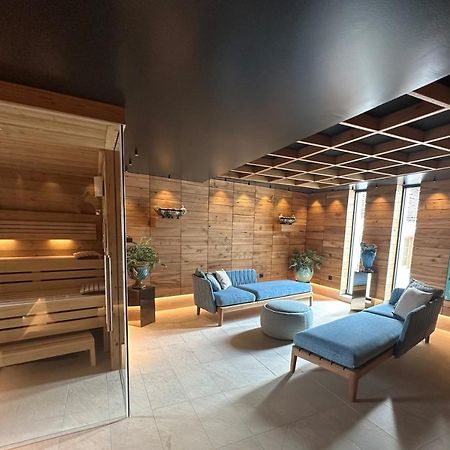 Auberge Saint Walfrid Hotel Restaurant & Spa Sarreguemines Exterior foto
